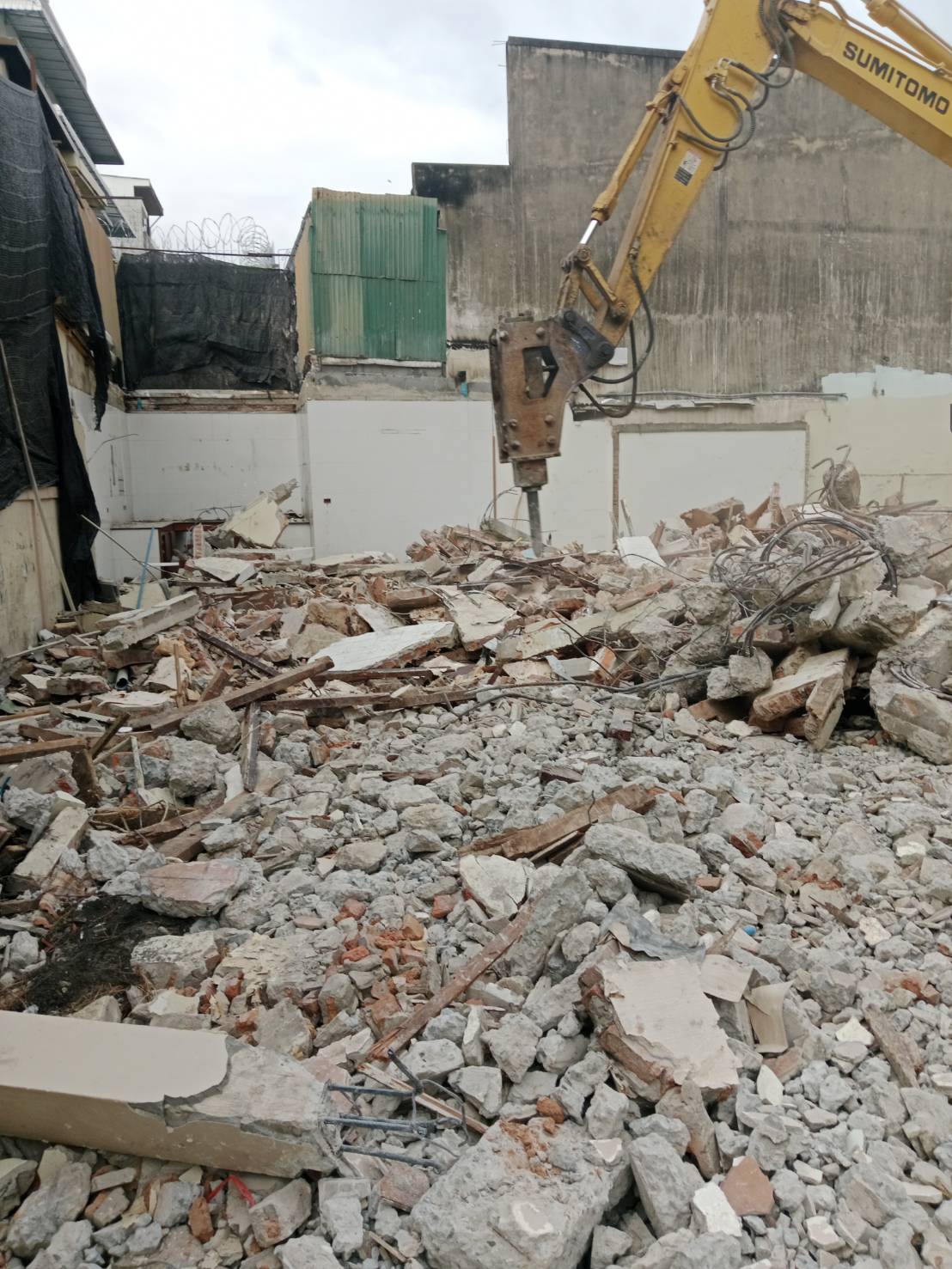 11 - https://พิชิตชัยรับทุบตึกรื้อถอนอาคาร.com | ช.พิชิตชัย รับทุบตึก รื้อถอนอาคาร โรงงาน รับซื้อบ้านไม้เก่า โครงสร้างเหล็ก ให้ราคาสูง พร้อมเคลียร์พื้นที่อย่างมืออาชีพ จบครบในที่เดียว ปรึกษาฟรี! 11 - https://พิชิตชัยรับทุบตึกรื้อถอนอาคาร.com | ช.พิชิตชัย รับทุบตึก รื้อถอนอาคาร โรงงาน รับซื้อบ้านไม้เก่า โครงสร้างเหล็ก ให้ราคาสูง พร้อมเคลียร์พื้นที่อย่างมืออาชีพ จบครบในที่เดียว ปรึกษาฟรี!